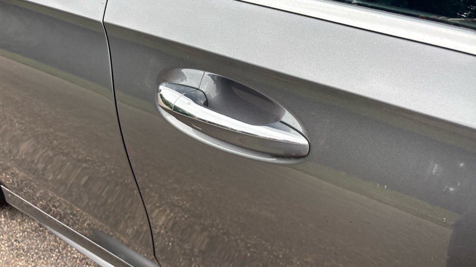 Mercedes-Benz A-Class A180d AMG Line Premium 5dr Auto Diesel Hatchback - Image 25