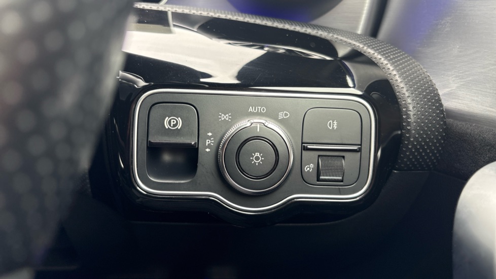 Mercedes-Benz A-Class A180d AMG Line Premium 5dr Auto Diesel Hatchback - Image 42