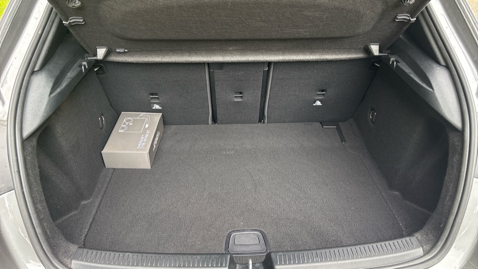 Mercedes-Benz A-Class A180d AMG Line Premium 5dr Auto Diesel Hatchback - Image 47