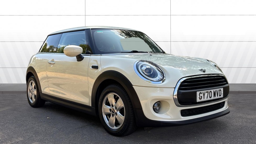 MINI Hatchback 1.5 Cooper Classic 5dr Auto Petrol Hatchback - Image 1