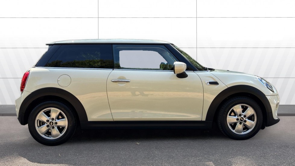 MINI Hatchback 1.5 Cooper Classic 5dr Auto Petrol Hatchback - Image 5