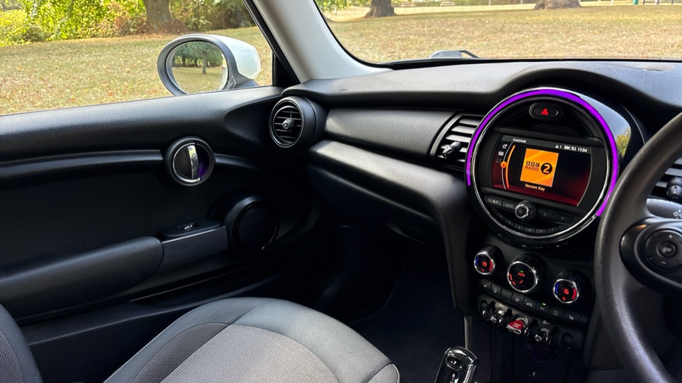MINI Hatchback 1.5 Cooper Classic 5dr Auto Petrol Hatchback - Image 14