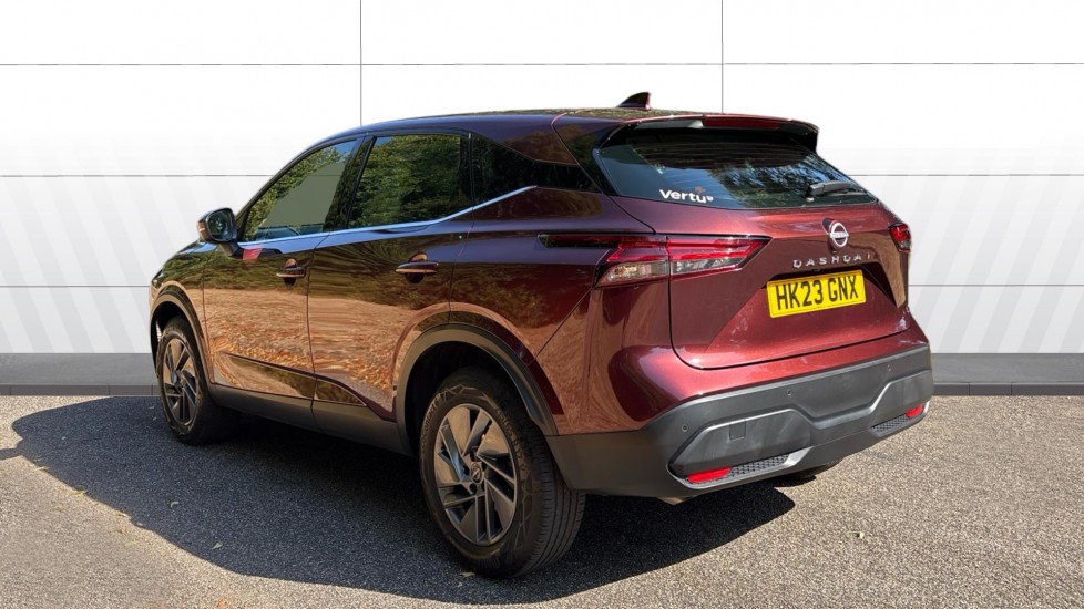 Nissan Qashqai 1.3 DiG-T MH Acenta Premium 5dr Petrol Hatchback - Image 2
