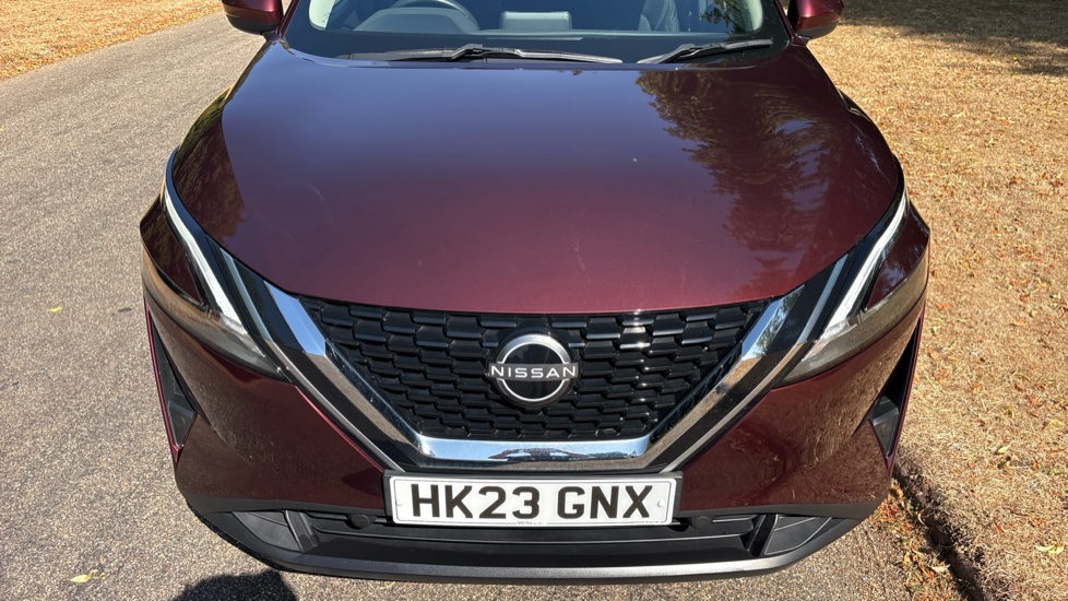 Nissan Qashqai 1.3 DiG-T MH Acenta Premium 5dr Petrol Hatchback - Image 8