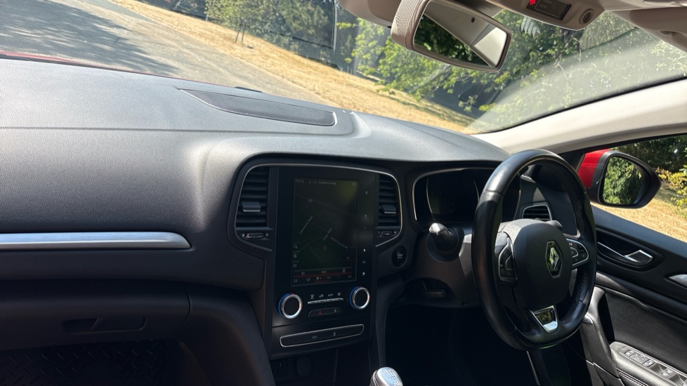 Renault Megane 1.6 dCi Signature Nav 5dr Diesel Hatchback - Image 9
