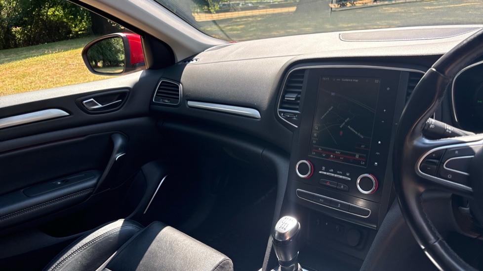 Renault Megane 1.6 dCi Signature Nav 5dr Diesel Hatchback - Image 14