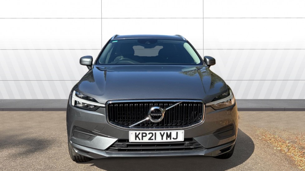 Volvo XC60 2.0 B4D Momentum 5dr Geartronic Diesel Estate - Image 3