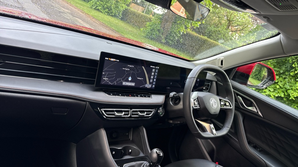 MG HS 1.5 T-GDI Trophy 5dr Petrol Hatchback - Image 9