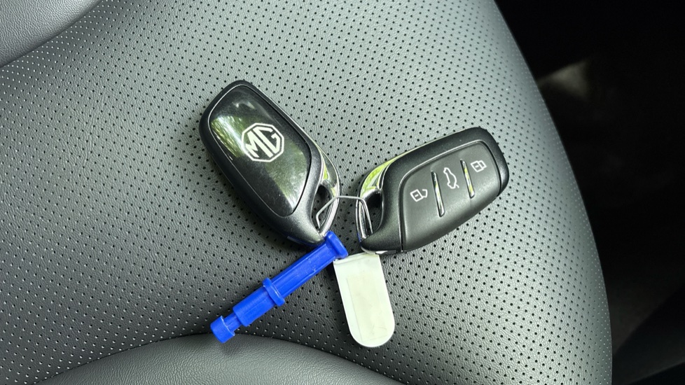 MG HS 1.5 T-GDI Trophy 5dr Petrol Hatchback - Image 20