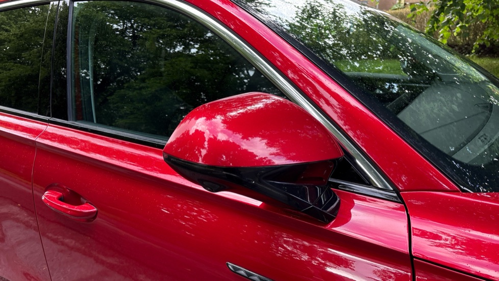 MG HS 1.5 T-GDI Trophy 5dr Petrol Hatchback - Image 25