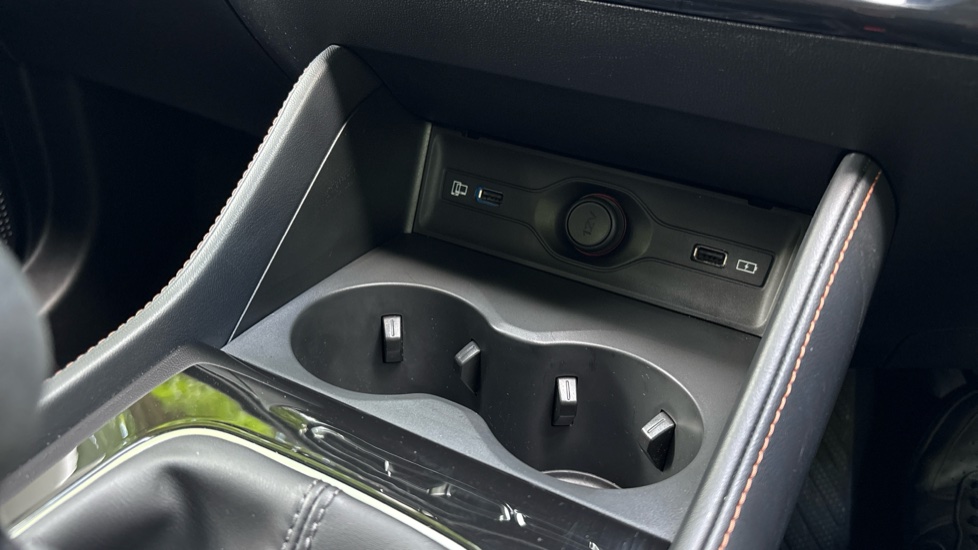 MG HS 1.5 T-GDI Trophy 5dr Petrol Hatchback - Image 38