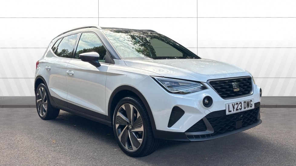 SEAT Arona 1.5 TSI 150 FR Sport 5dr DSG Petrol Hatchback - Image 1