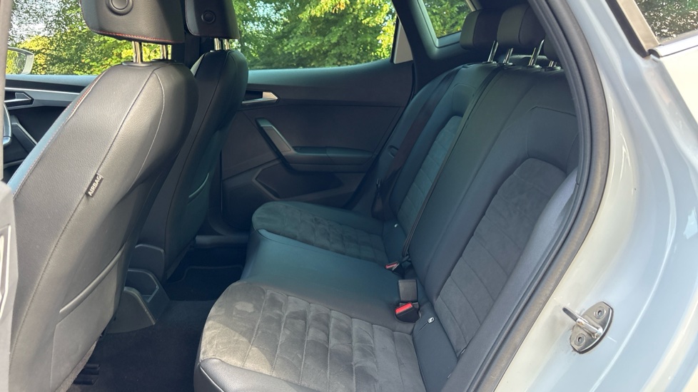 SEAT Arona 1.5 TSI 150 FR Sport 5dr DSG Petrol Hatchback - Image 16