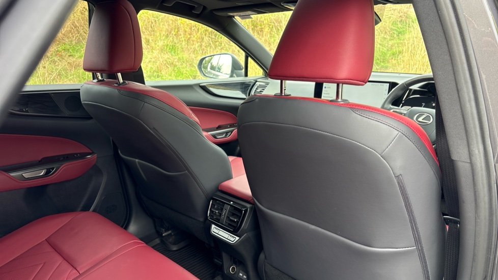 Lexus NX 450h+ 2.5 5dr E-CVT [Premium Pack] Estate - Image 46