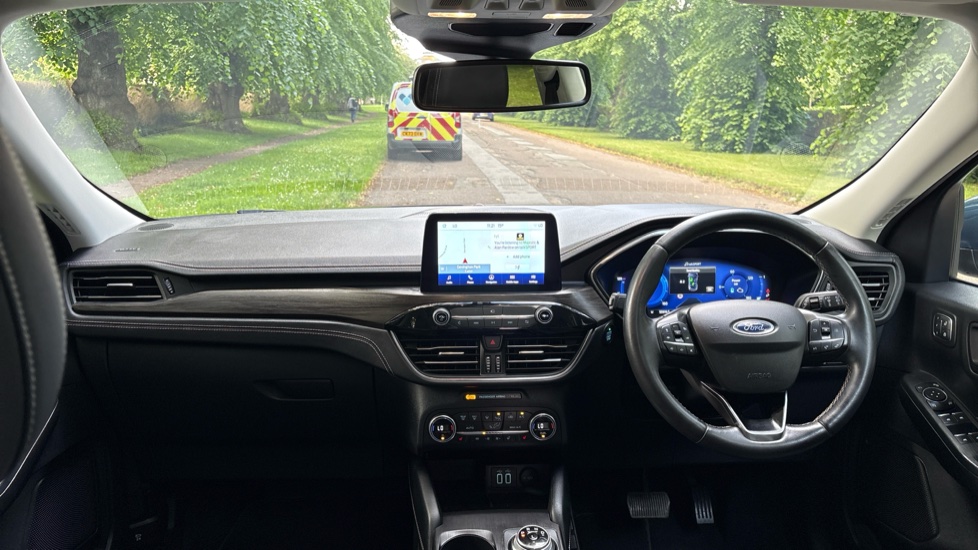 Ford Kuga 2.5 FHEV Vignale 5dr CVT Hybrid Estate - Image 10