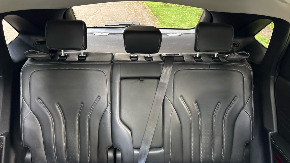 Ford Kuga 2.5 FHEV Vignale 5dr CVT Hybrid Estate - Image 15
