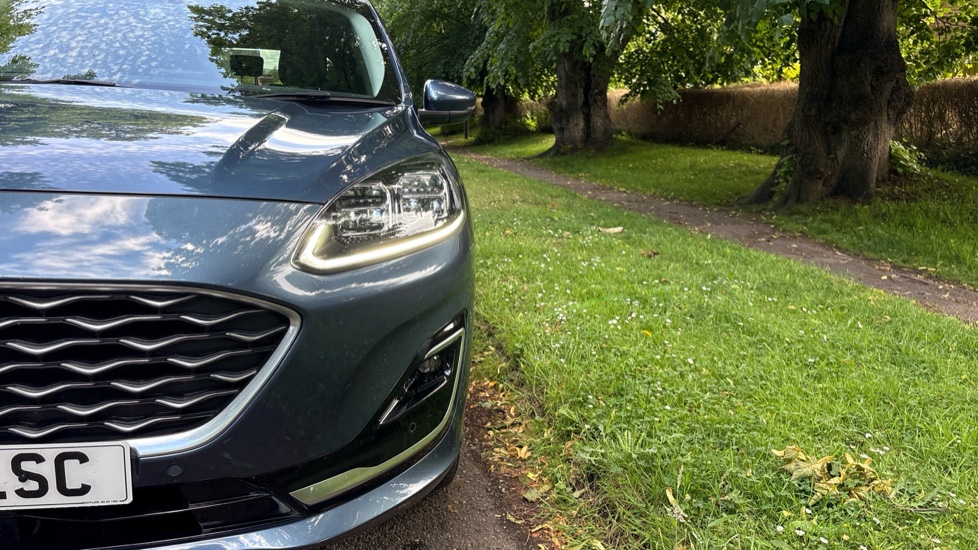 Ford Kuga 2.5 FHEV Vignale 5dr CVT Hybrid Estate - Image 23