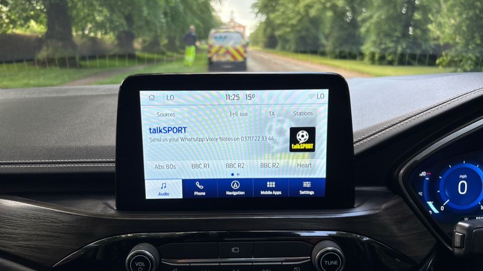 Ford Kuga 2.5 FHEV Vignale 5dr CVT Hybrid Estate - Image 34