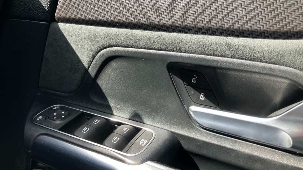 Mercedes-Benz GLA 200 AMG Line 5dr Auto Petrol Hatchback - Image 46