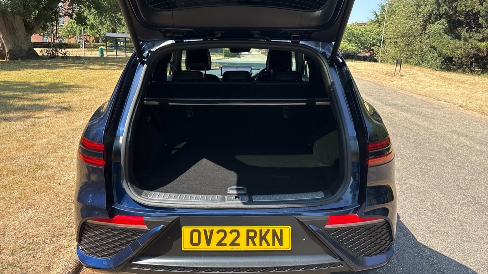 Genesis Gv70 2.2D Sport Line 5dr Auto AWD Diesel Estate - Image 4