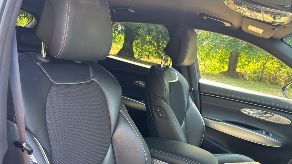 Genesis Gv70 2.2D Sport Line 5dr Auto AWD Diesel Estate - Image 45