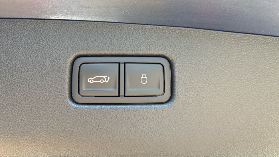 Genesis Gv70 2.2D Sport Line 5dr Auto AWD Diesel Estate - Image 49