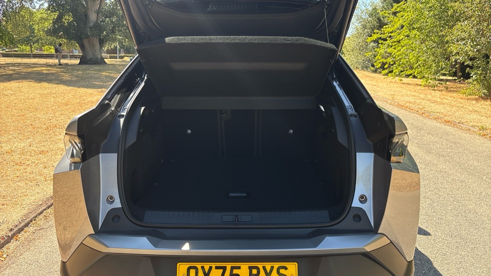 Peugeot 3008 1.2 Hybrid 145 GT 5dr e-DSC6 Petrol Estate - Image 4