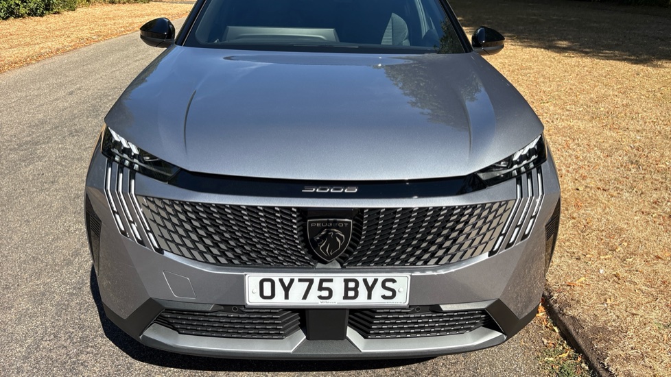 Peugeot 3008 1.2 Hybrid 145 GT 5dr e-DSC6 Petrol Estate - Image 8