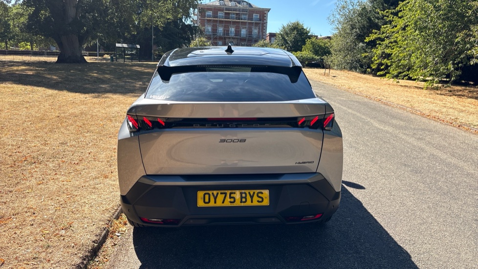 Peugeot 3008 1.2 Hybrid 145 GT 5dr e-DSC6 Petrol Estate - Image 27