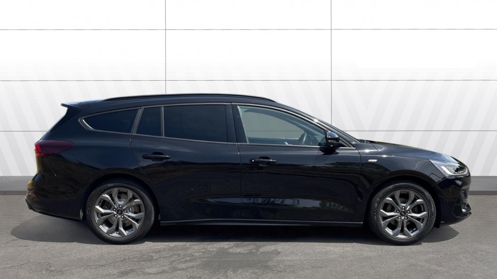 Ford Focus 1.0 EcoBoost ST-Line 5dr Petrol Estate - Image 5