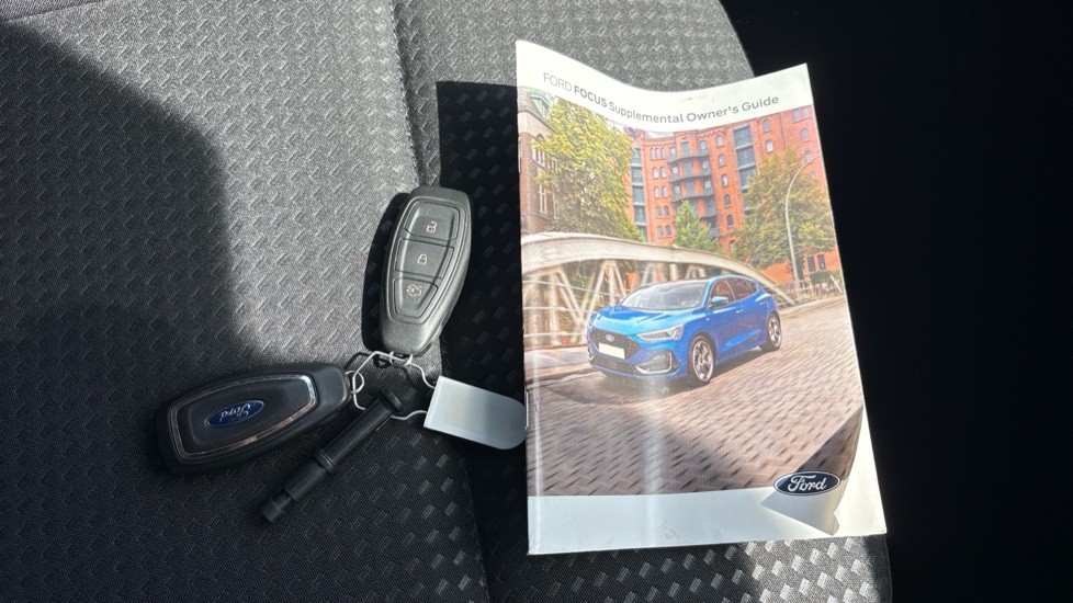 Ford Focus 1.0 EcoBoost ST-Line 5dr Petrol Estate - Image 19