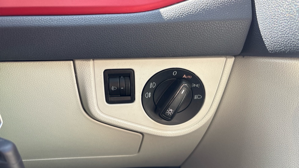 Volkswagen Polo 1.0 TSI 95 Beats 5dr Petrol Hatchback - Image 41