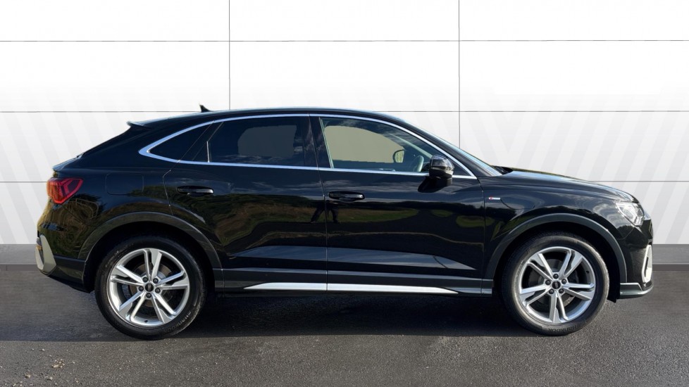Audi Q3 35 TFSI S Line 5dr Petrol Estate - Image 5
