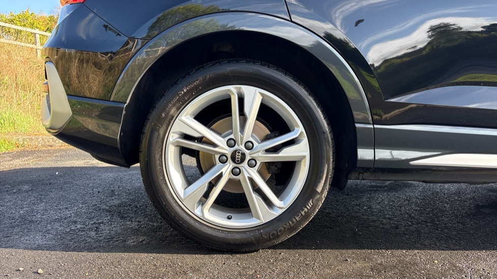 Audi Q3 35 TFSI S Line 5dr Petrol Estate - Image 7