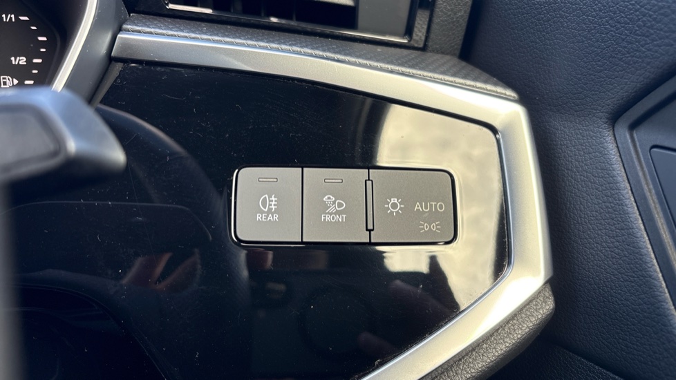 Audi Q3 35 TFSI S Line 5dr Petrol Estate - Image 41