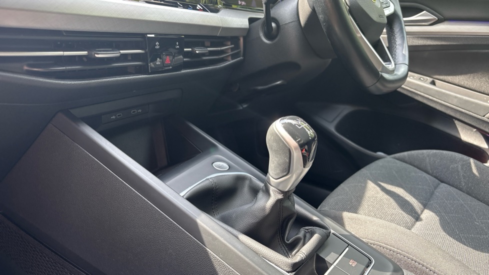 Volkswagen Golf 1.5 TSI 150 Life 5dr Petrol Hatchback - Image 13