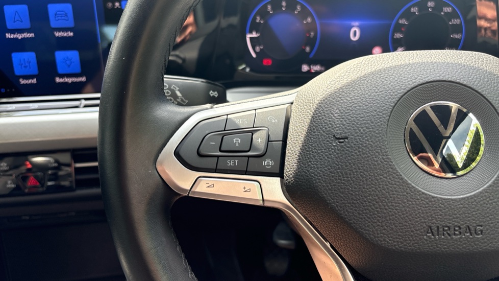 Volkswagen Golf 1.5 TSI 150 Life 5dr Petrol Hatchback - Image 36