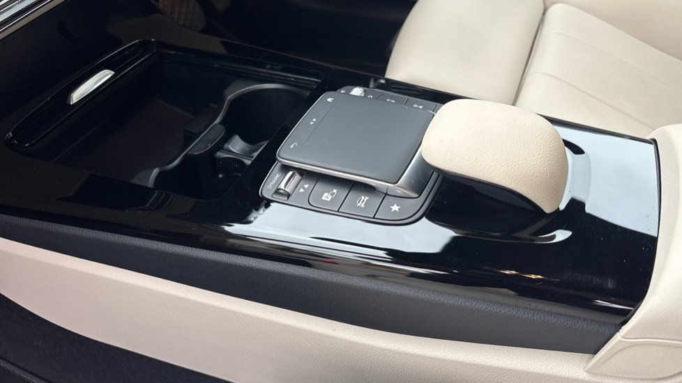 Mercedes-Benz CLA 200 Sport Executive Edition 4dr Tip Auto Petrol Saloon - Image 13