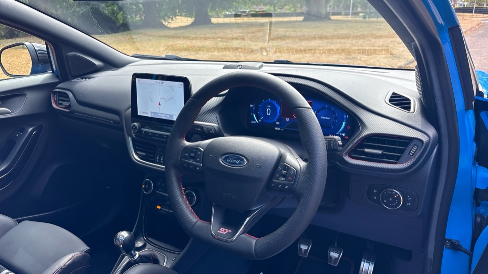 Ford Puma ST 1.5 EcoBoost ST 5dr Petrol Hatchback - Image 11