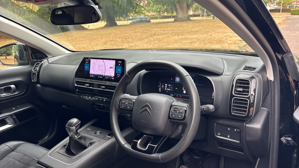 Citroen C5 Aircross 1.2 PureTech Shine 5dr Petrol Hatchback - Image 11