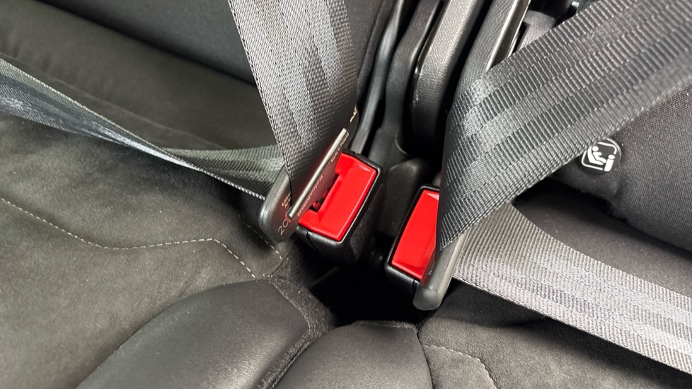 Citroen C5 Aircross 1.2 PureTech Shine 5dr Petrol Hatchback - Image 17