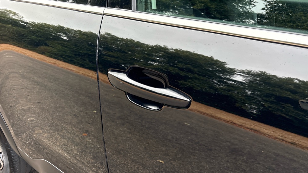 Citroen C5 Aircross 1.2 PureTech Shine 5dr Petrol Hatchback - Image 25