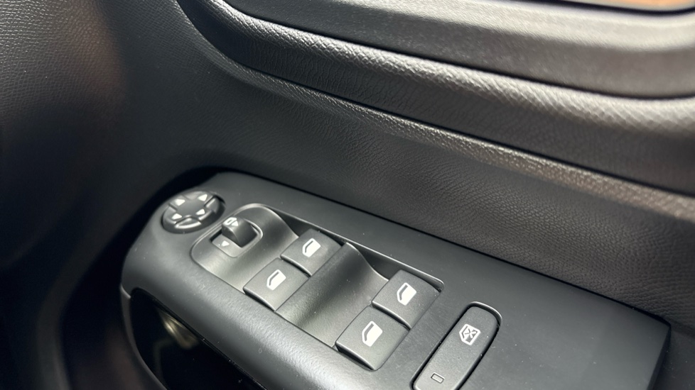 Citroen C5 Aircross 1.2 PureTech Shine 5dr Petrol Hatchback - Image 42