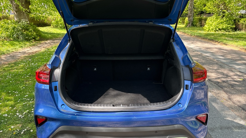 Kia Xceed 1.5T GDi ISG 3 5dr Petrol Hatchback - Image 4