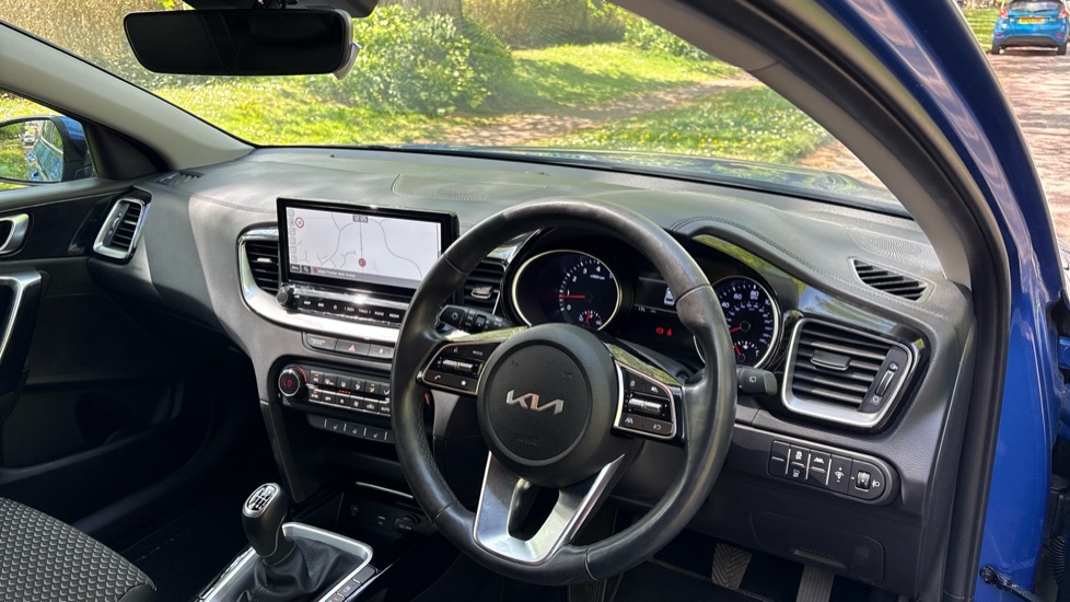 Kia Xceed 1.5T GDi ISG 3 5dr Petrol Hatchback - Image 11
