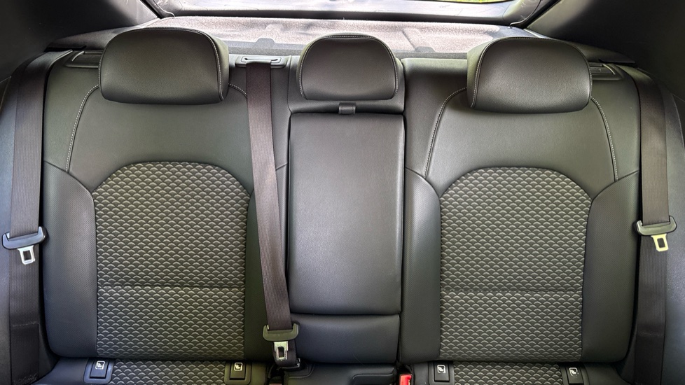 Kia Xceed 1.5T GDi ISG 3 5dr Petrol Hatchback - Image 15