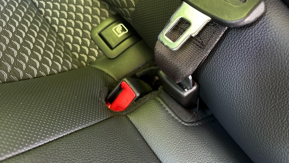 Kia Xceed 1.5T GDi ISG 3 5dr Petrol Hatchback - Image 17