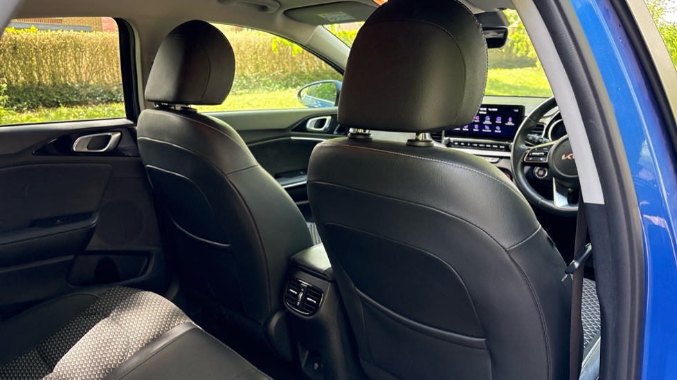 Kia Xceed 1.5T GDi ISG 3 5dr Petrol Hatchback - Image 47