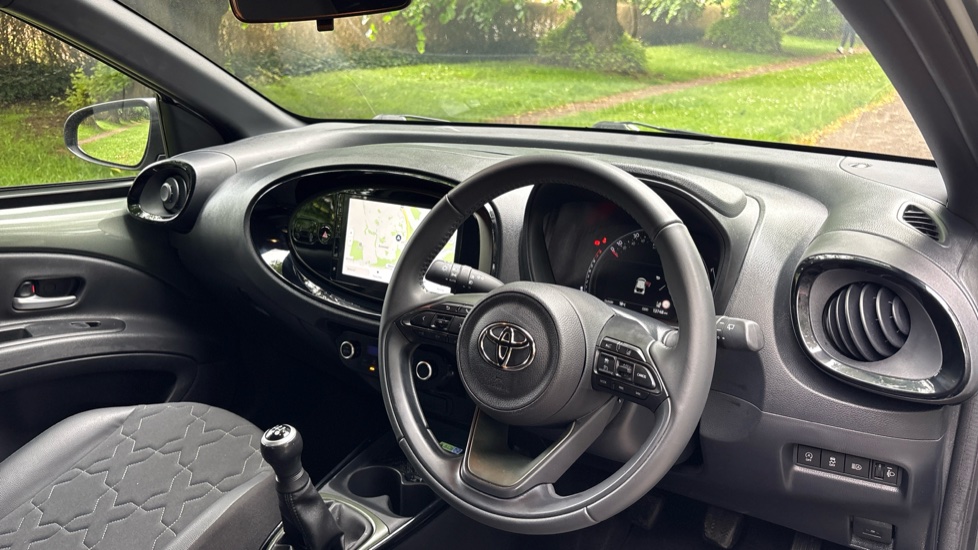 Toyota Aygo X 1.0 VVT-i Exclusive 5dr Petrol Hatchback - Image 11