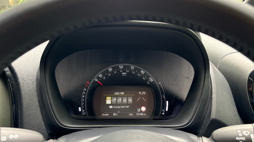 Toyota Aygo X 1.0 VVT-i Exclusive 5dr Petrol Hatchback - Image 18